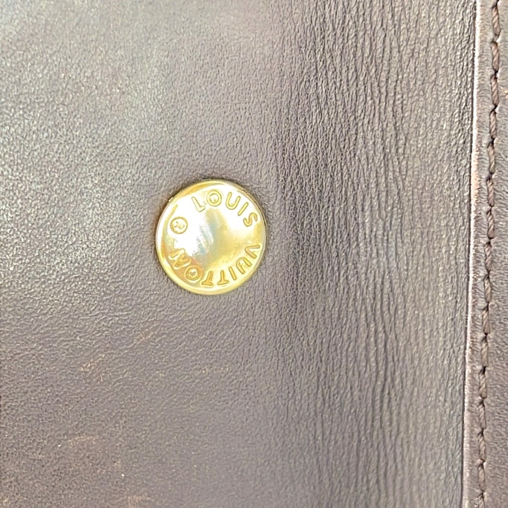 Louis Vuitton Vernis 4 Ring Key Holder - Picture 8 of 11